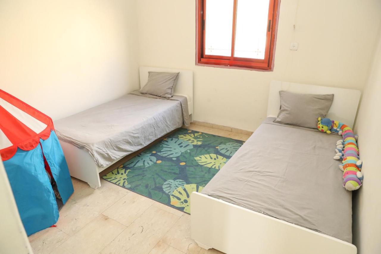 valentine House Appartement Deir Hanna Buitenkant foto