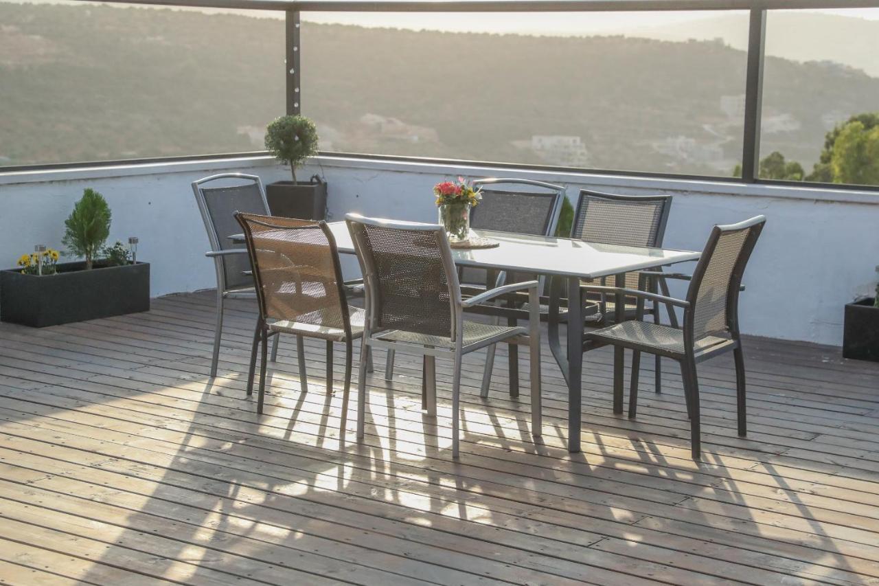 valentine House Appartement Deir Hanna Buitenkant foto